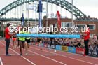 Homiyu Tesfaye beats Asbel Kiprop to win the One Mile, Great North CityGames. Photo: David T. Hewitson/Sports for All Pics